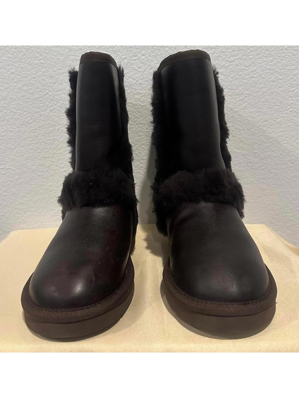 New UGG Australia Carter Leather Winter Boots with Shearling Liner Women's 5